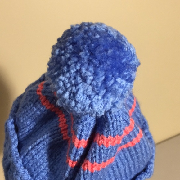 Hand Knit Child's Winter Hat + 2 Pairs Mittens - Picture 10 of 15